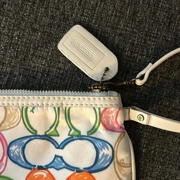 Coach Hampton Scribble C wristlet - Picture 3 of 5